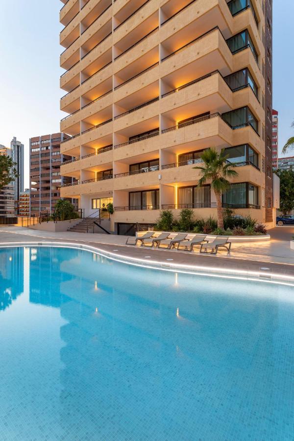 Halley Hotel & Apartments Affiliated By Melia Бенидорм Экстерьер фото