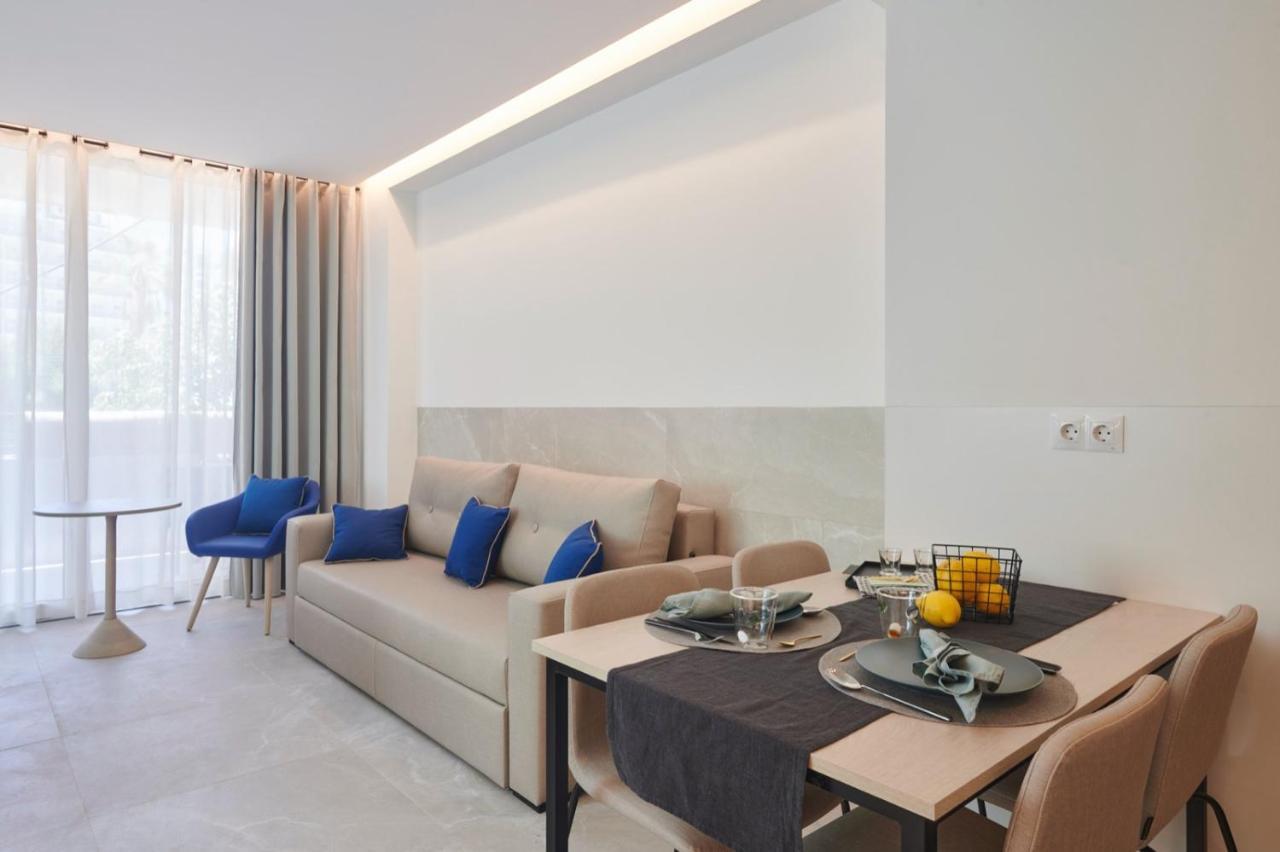 Halley Hotel & Apartments Affiliated By Melia Бенидорм Экстерьер фото